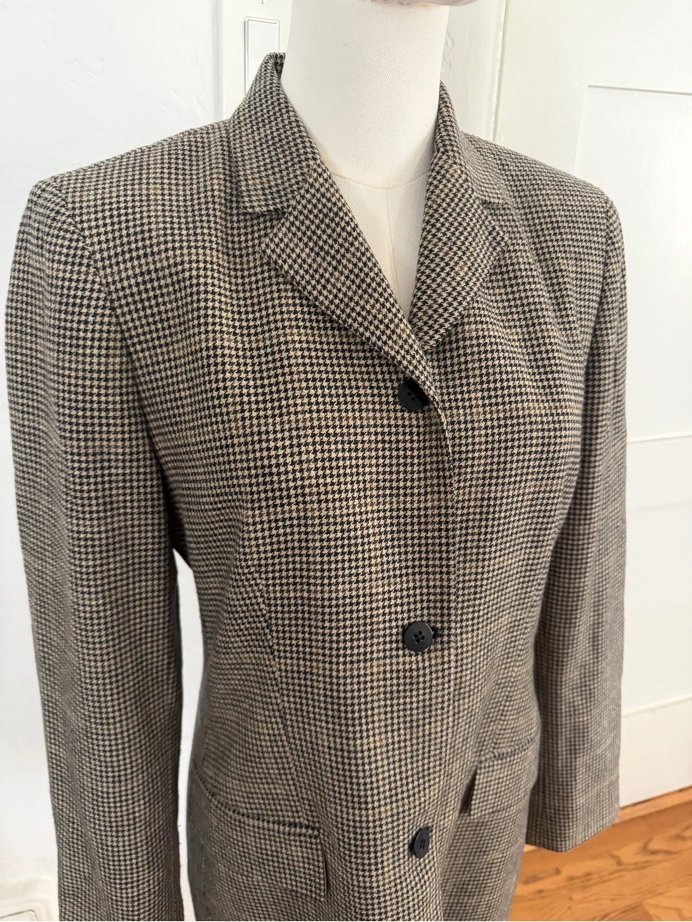 Classic Women's Houndstooth Blazer Jacket in Brown